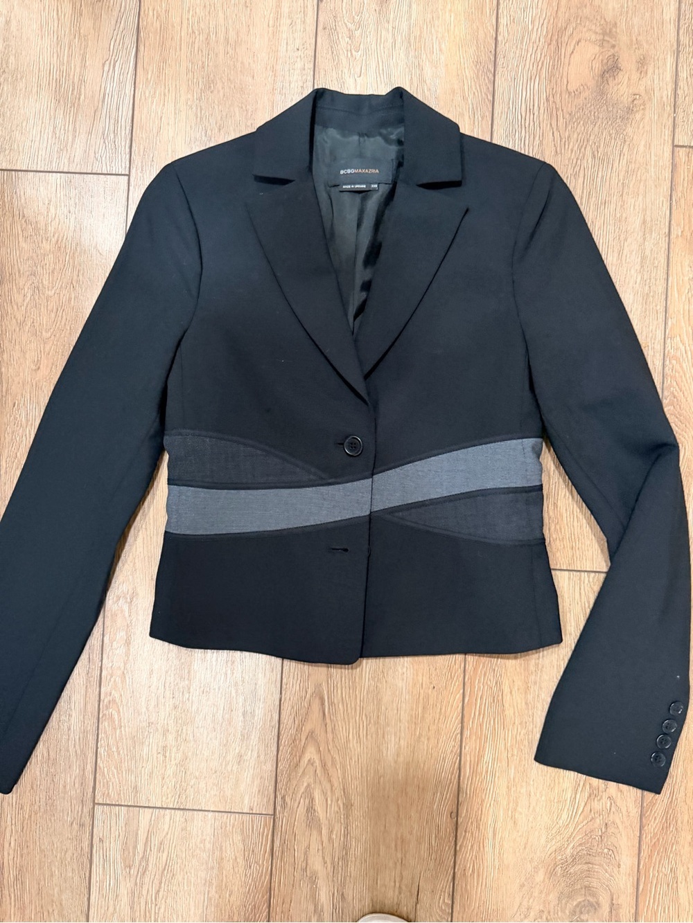 BCBGMaxAzria Black Blazer with Gray Waistband 0446
